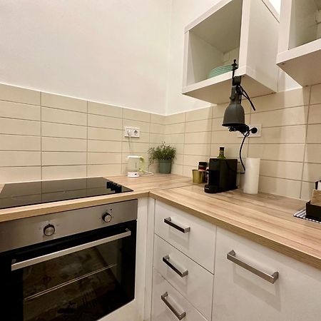 Cozy Studio Flat In The Heart Of Boedapest Buitenkant foto