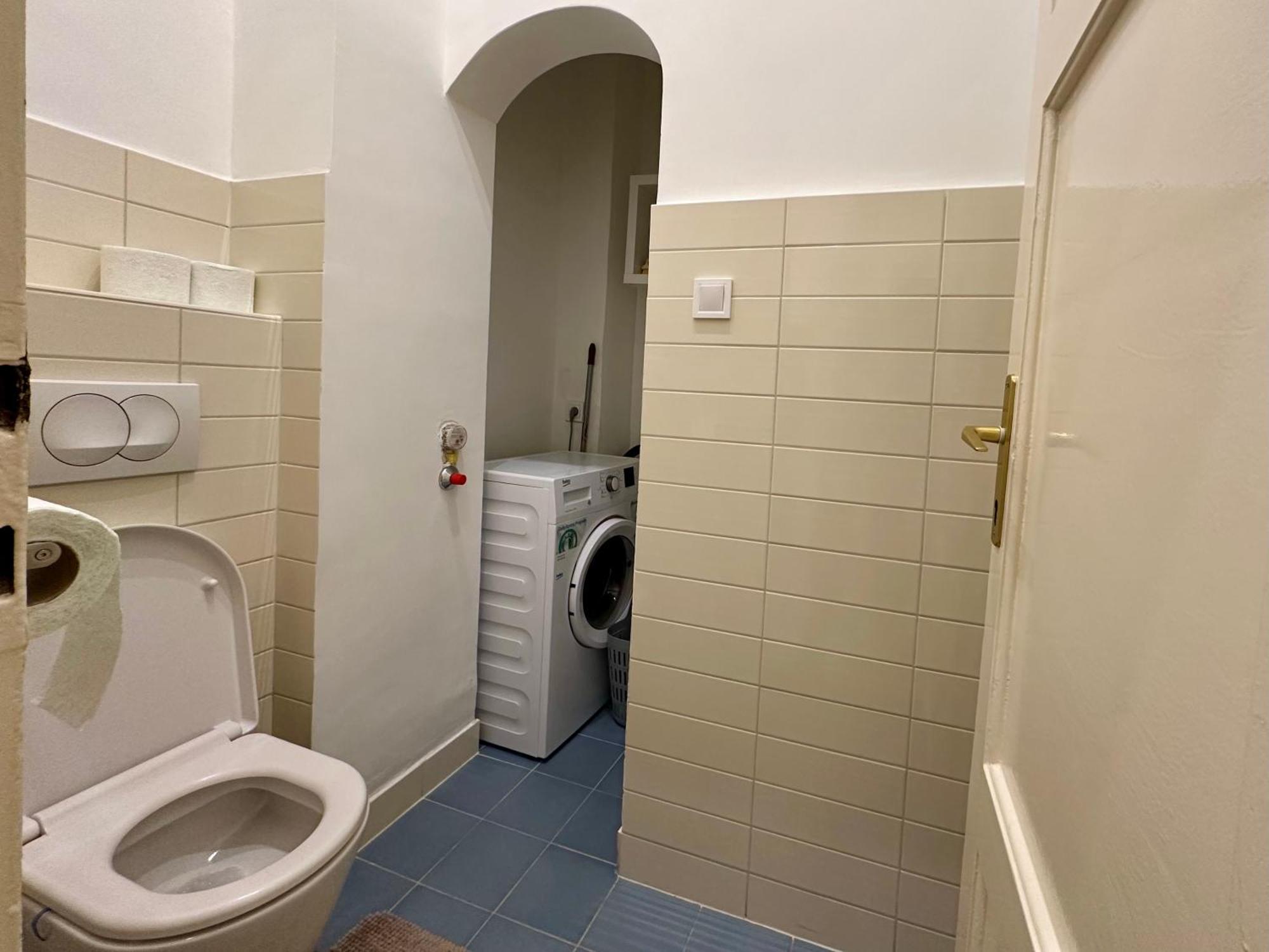 Cozy Studio Flat In The Heart Of Boedapest Buitenkant foto
