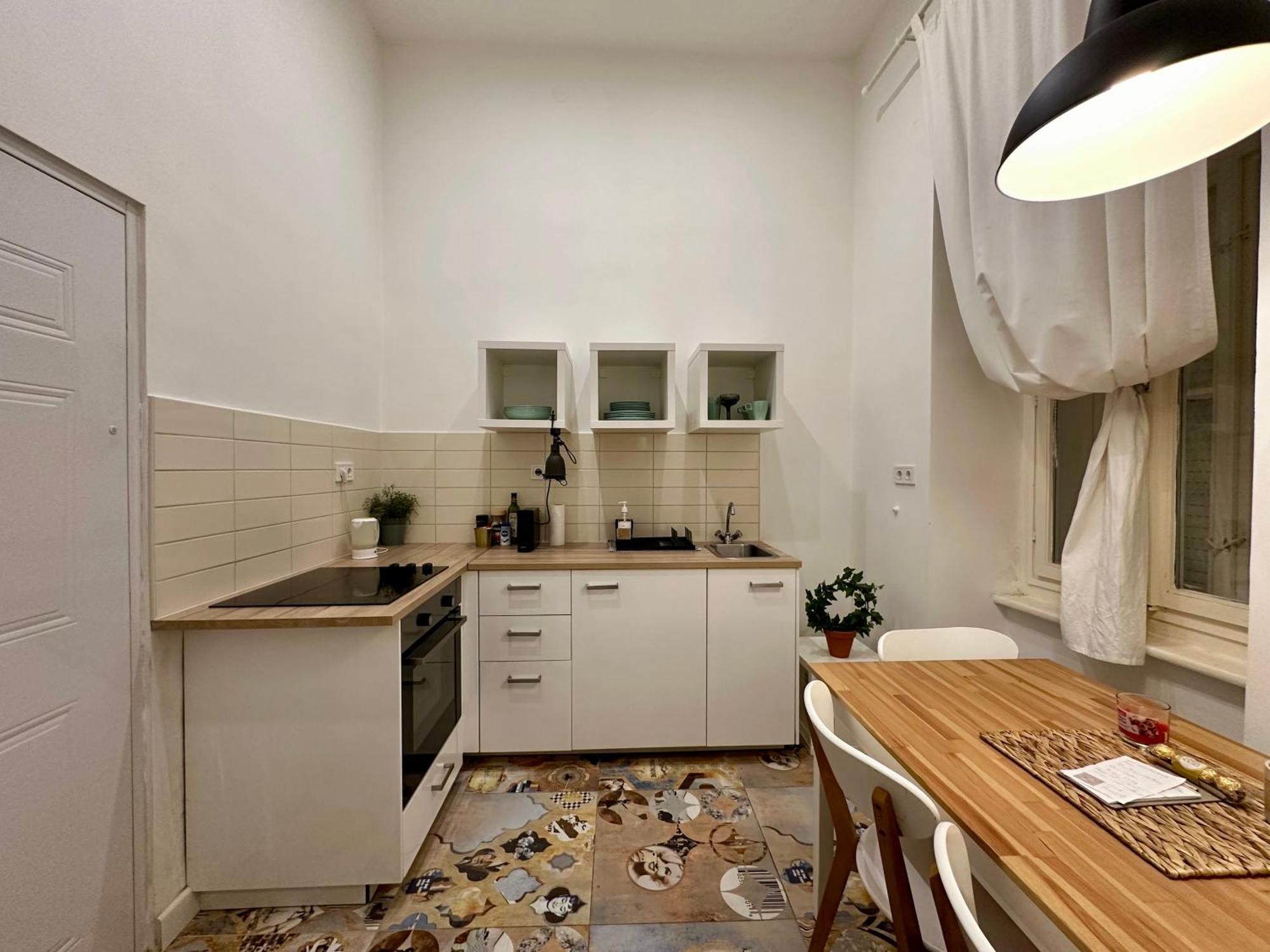 Cozy Studio Flat In The Heart Of Boedapest Buitenkant foto